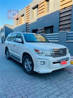 تۆیۆتا لاند کروزەر